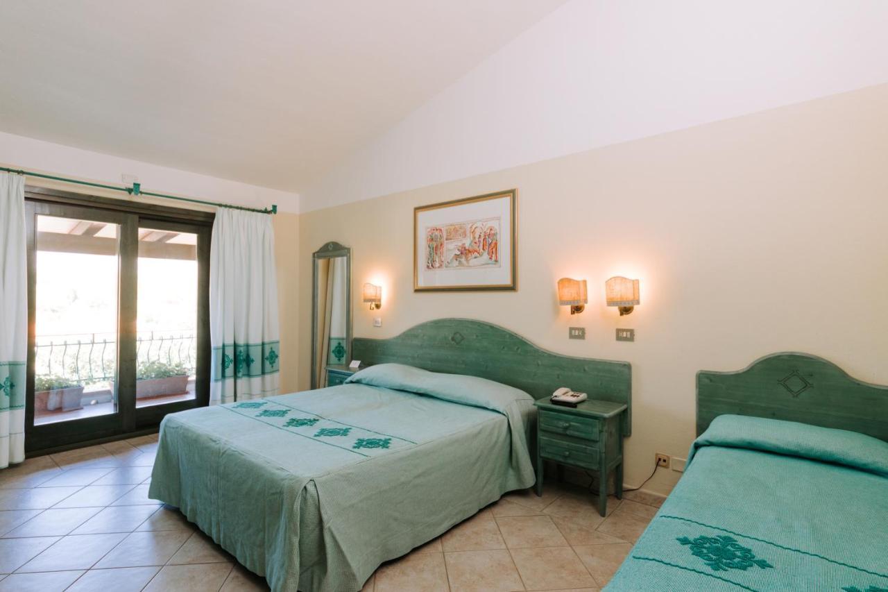 Nicolaus Club Torre Moresca Orosei Bagian luar foto