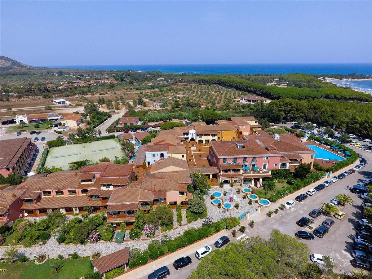 Nicolaus Club Torre Moresca Orosei Bagian luar foto