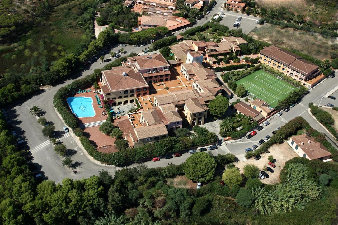 Nicolaus Club Torre Moresca Orosei Bagian luar foto