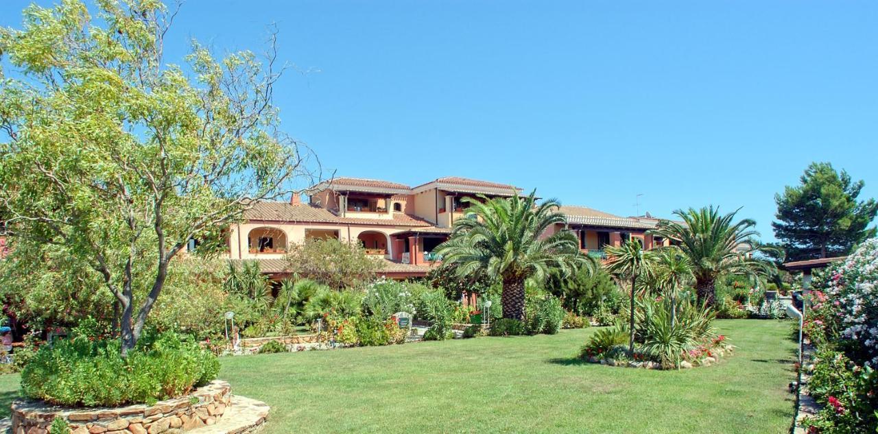 Nicolaus Club Torre Moresca Orosei Bagian luar foto
